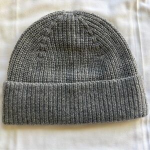 Quince Soft Gray Cashmere Beanie